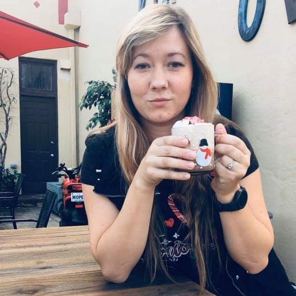 Meet your Posher, Kristin - Picture 6 of 8